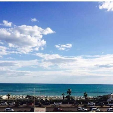 شقة ليدو دي أوستيا  في Cosy Studio Flat On The Seaside المظهر الخارجي الصورة